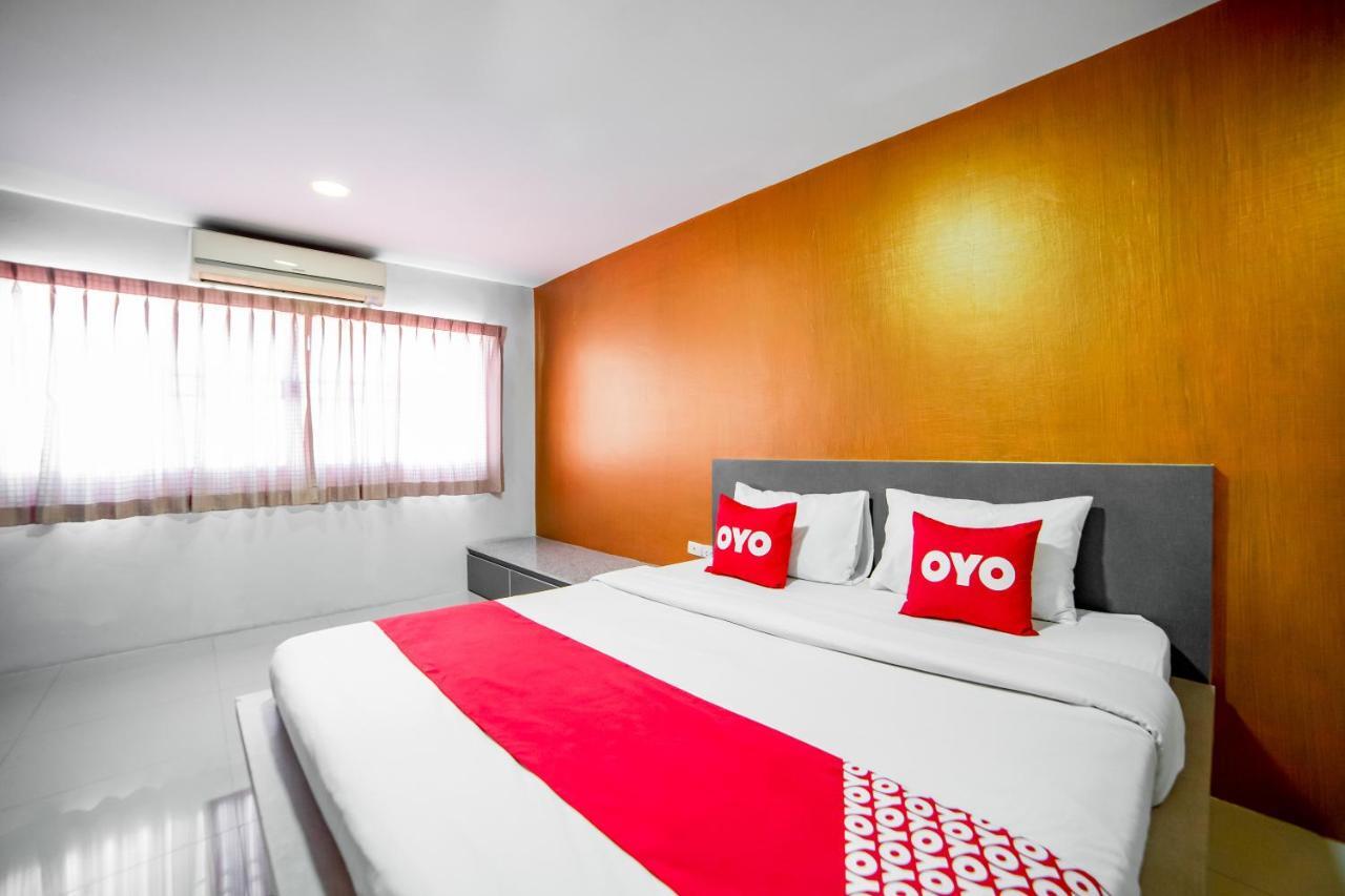 Oyo 460 Int Place Bangkok Exterior photo